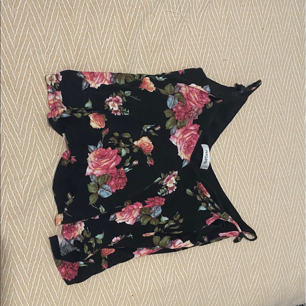 Flora thank top
